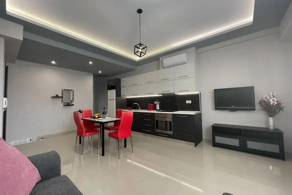 Maxim Deluxe Apartment Grecia