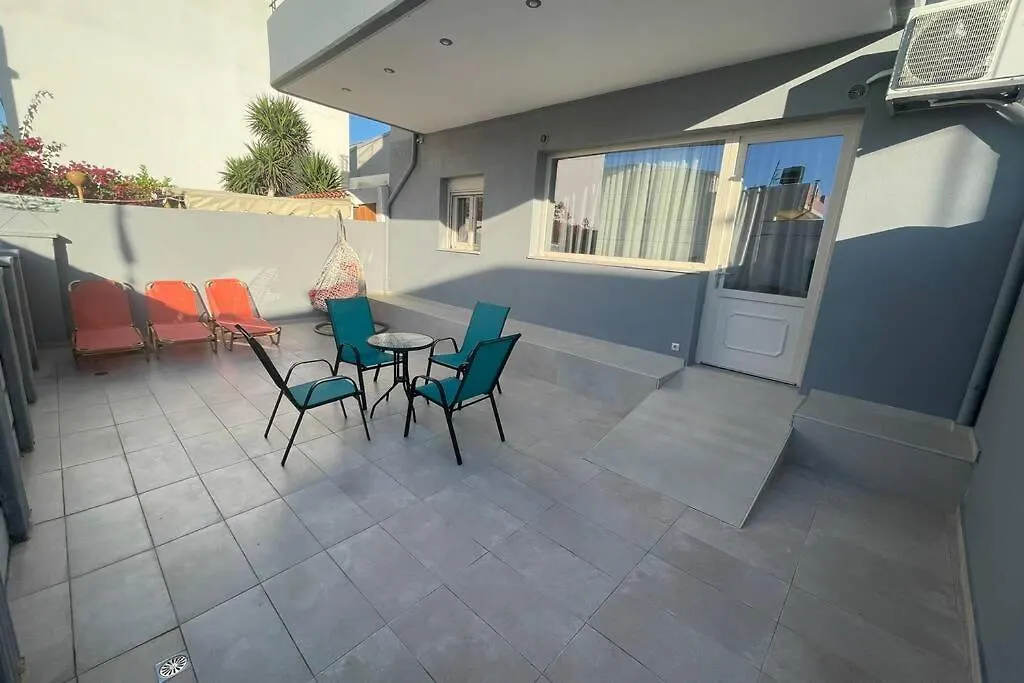 Maxim Deluxe Apartment  Nea Alikarnassos