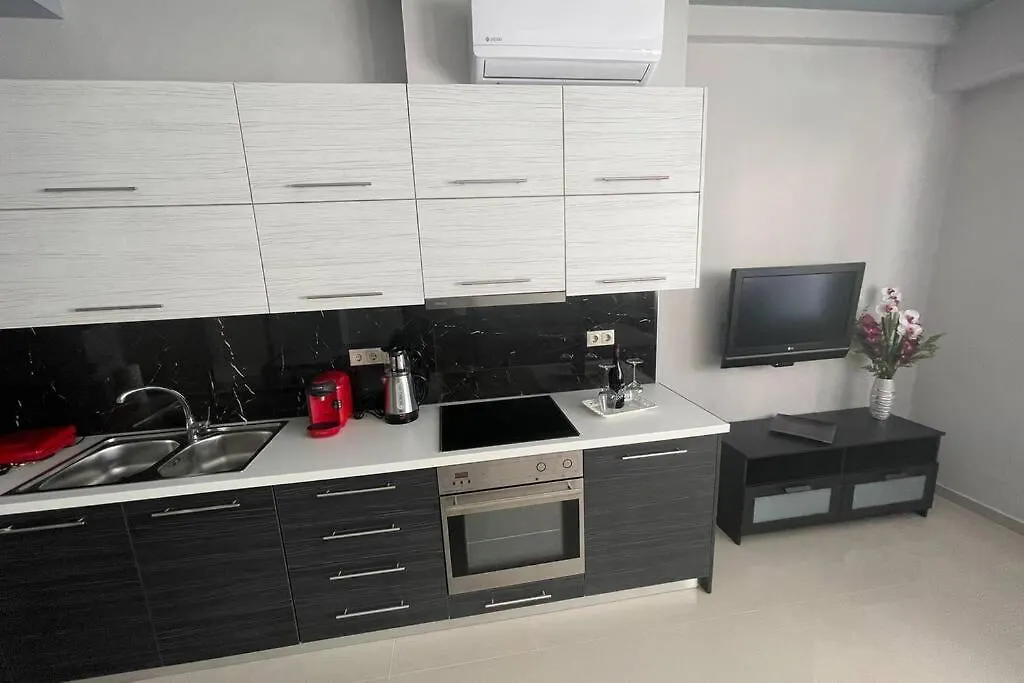Maxim Deluxe Apartment Nea Alikarnassos
