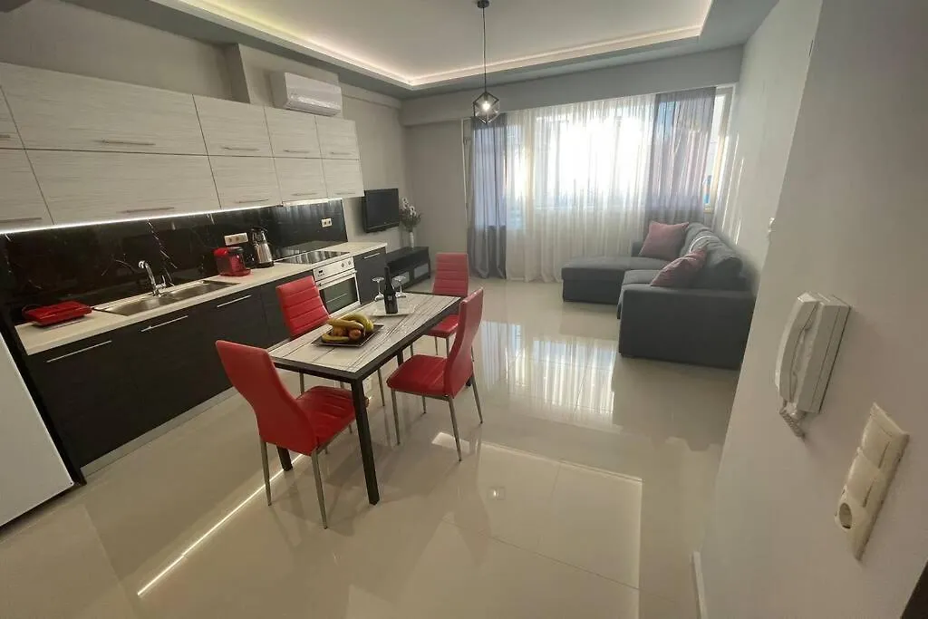 Maxim Deluxe Apartment location